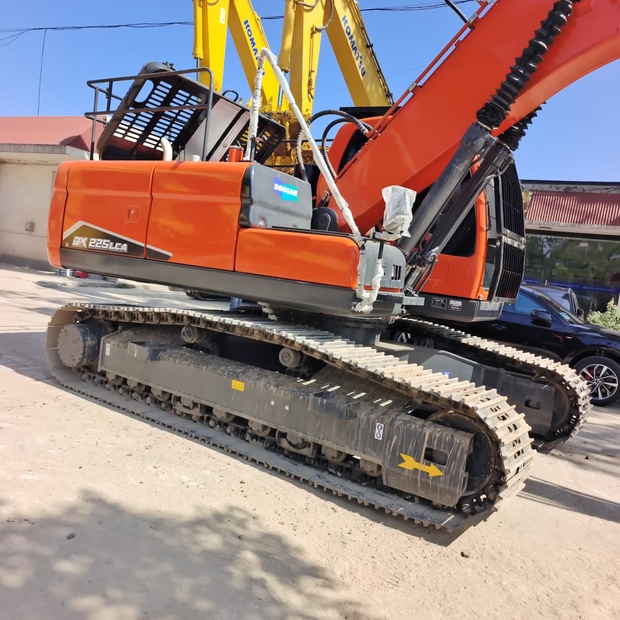 2025 Doosan DX225-45986377