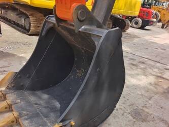 2025-doosan-dx225-1431972-45986392