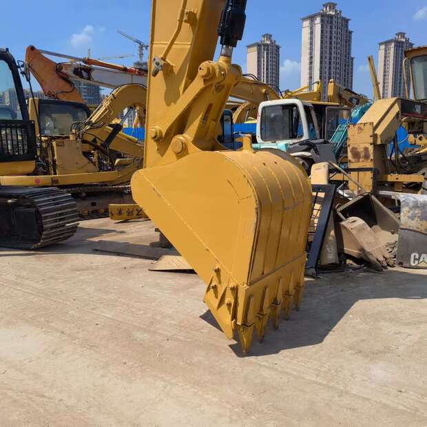 2023 Caterpillar 320D-45986443