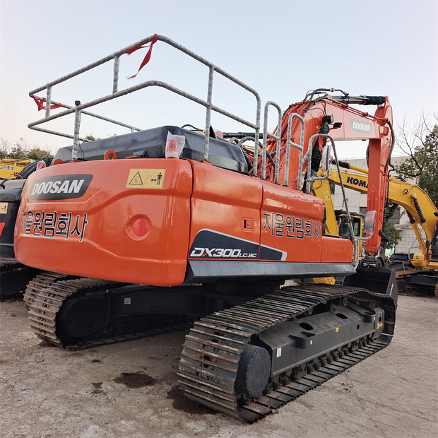 2024 Doosan DX300-45986654