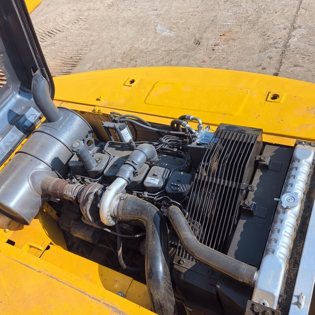 2022 Komatsu PC220-6-45987166