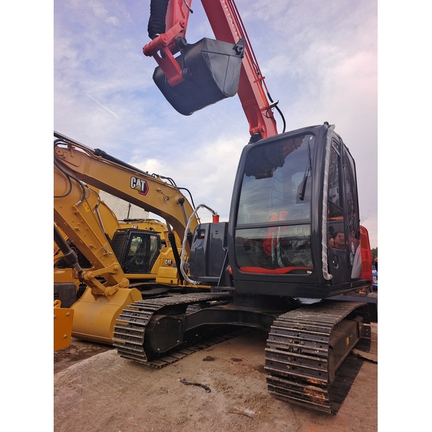 2024 Hitachi ZAXIS 70-45987333