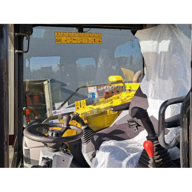 2023 Komatsu PW98MR-11E0-45987509