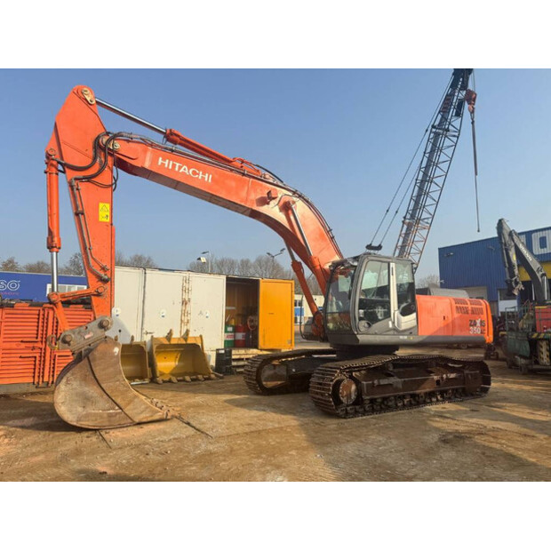 2009 هيتاشى ZX 350 LC-3-45987641