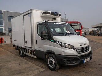 2023-iveco-daily-35s14-1432045-45988258