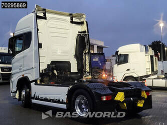 2022-ford-f-max-500-1382171-45988457