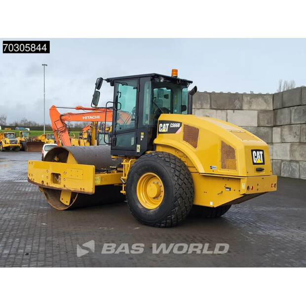 2018 Caterpillar CS66B-45988621