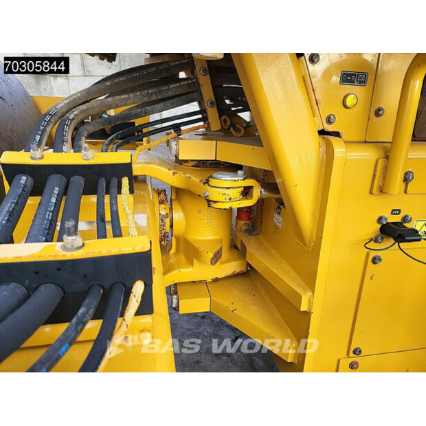 2018 Caterpillar CS66B-45988638