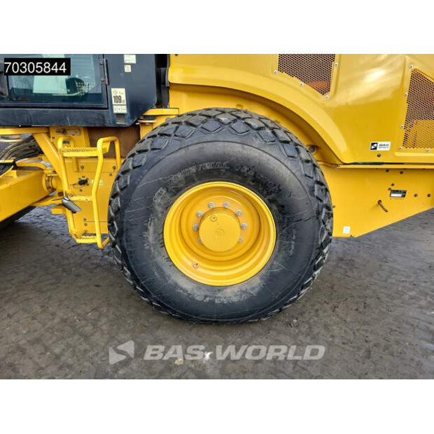 2018 Caterpillar CS66B-45988639