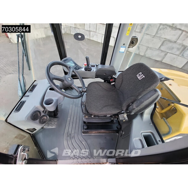 2018 Caterpillar CS66B-45988641