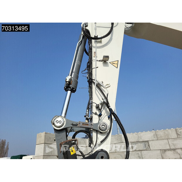 2018 ليبهير R936LC-45989015