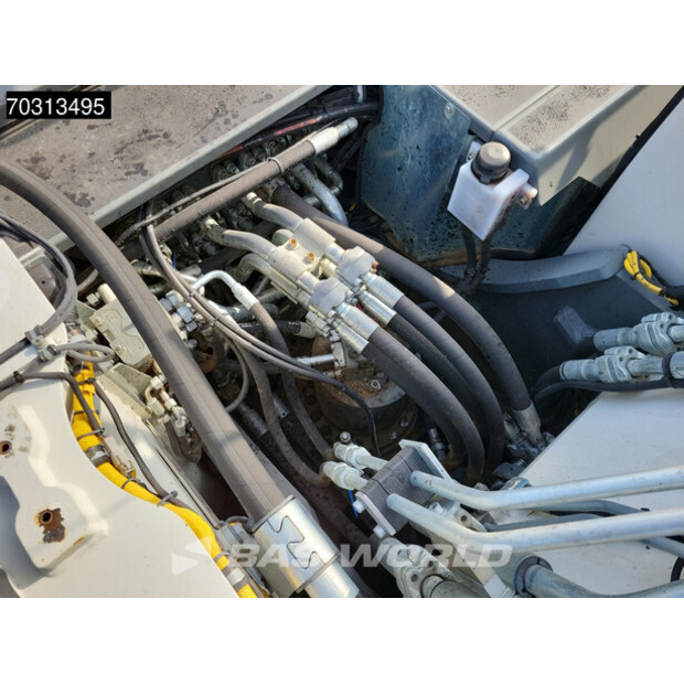 2018 ليبهير R936LC-45989027