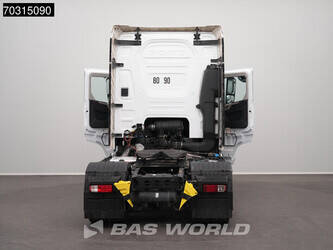 2022-ford-f-max-500-1432071-45989105