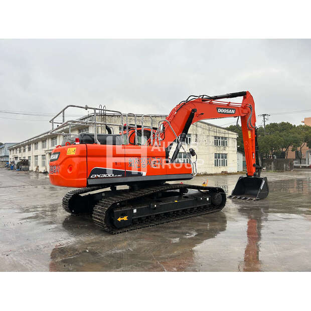 2023 دووسان DX300LCA-45989790