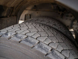 2013-volvo-flh-290-1432085-45990345