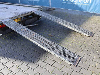 1990-hapert-b2000-45990689