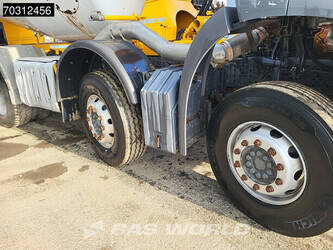 2015-mercedes-benz-arocs-3240-1432109-45991374