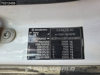 2015-mercedes-benz-arocs-3240-1432109-45991385