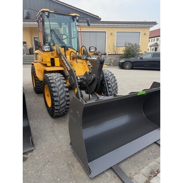 2026 Volvo L30HS-45999540