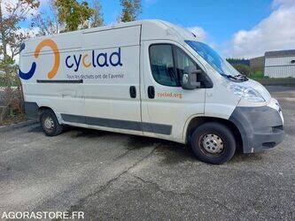 2011-peugeot-boxer-1432147-46004507