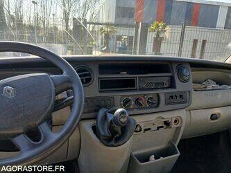 2008-renault-mascott-1432159-46004725