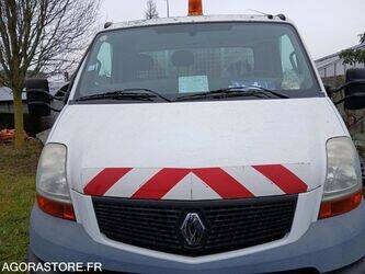 2008-renault-mascott-1432159-46004743