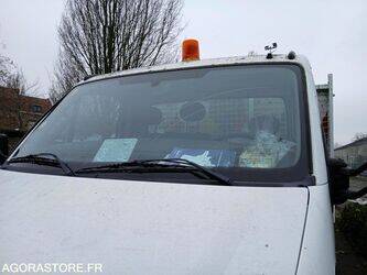 2008-renault-mascott-1432159-46004755