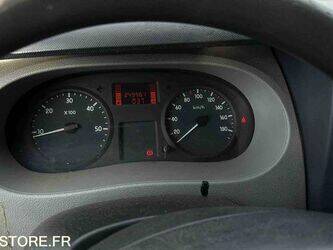 2010-renault-master-1432161-46004778