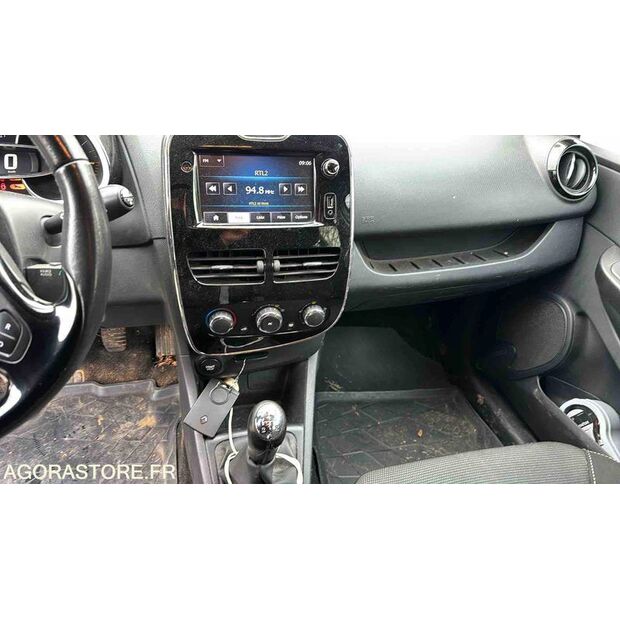 2013 Renault Clio-46004795