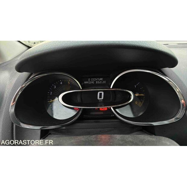 2013 Renault Clio-46004798