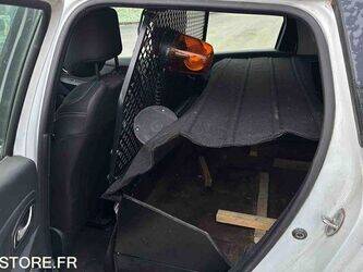 2013-renault-clio-1432162-46004803