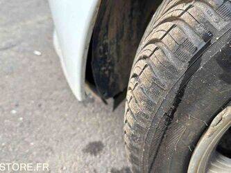 2013-renault-clio-1432162-46004809