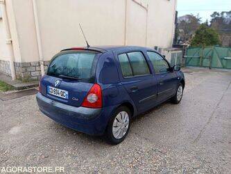 2004-renault-clio-1432163-46004817