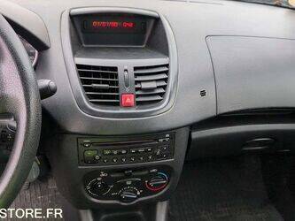 2010-peugeot-206-1432173-46004958