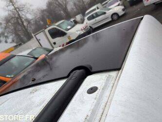 2010-renault-kangoo-1432177-46005017