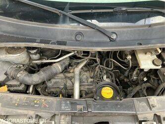 2016-renault-master-1432188-46005131