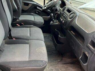 2016-renault-master-1432188-46005138