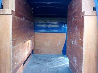 2010-renault-trafic-1432193-46005171