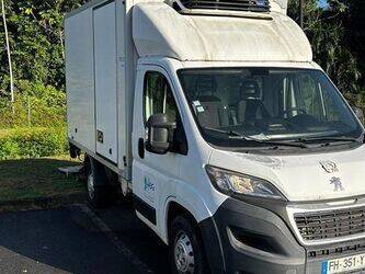 صورة ل شاحنات النفايات 2019 بيجو BOXER