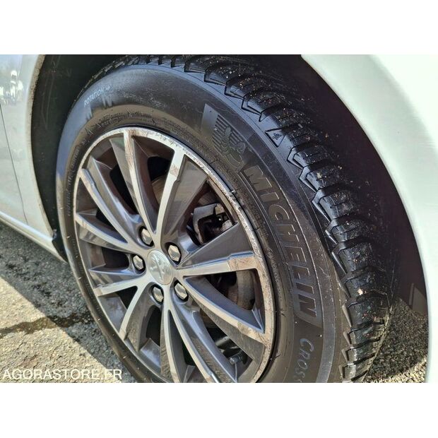 2014 Peugeot 308-46005243