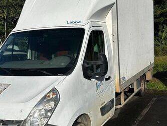 2015-renault-master-1432200-46005250