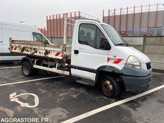 2008-renault-mascott-1432201-46005256