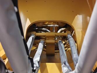 2025-caterpillar-320-46005369