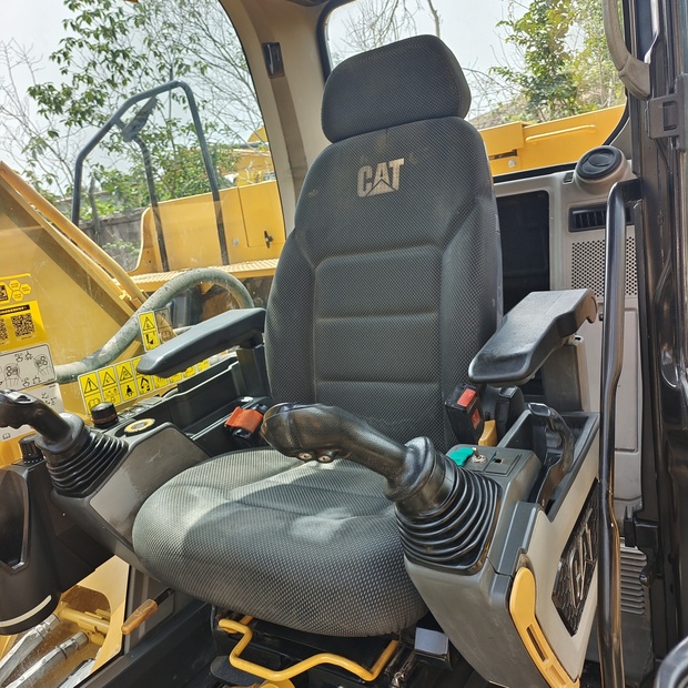 2025 كاتربيلر 320-46005380