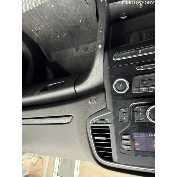 2016 Renault Megane-46005461