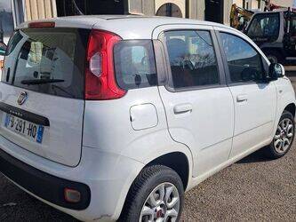 2018-fiat-panda-1432219-46005512