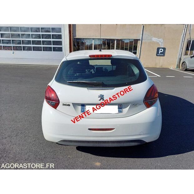 2015 Peugeot 208-46005697