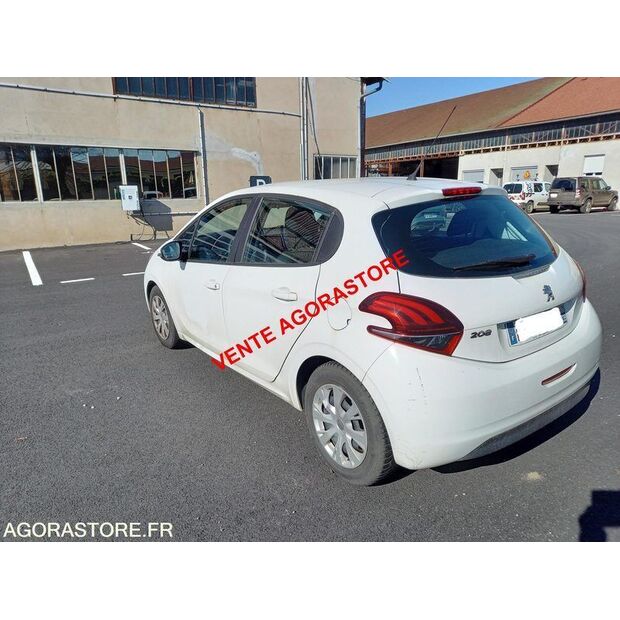 2015 Peugeot 208-46005698