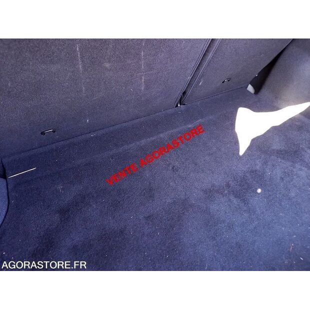 2015 Peugeot 208-46005702