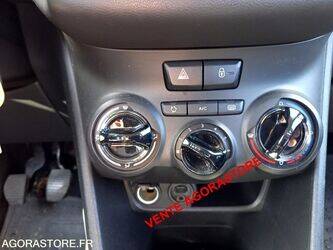 2015-peugeot-208-1432237-46005707